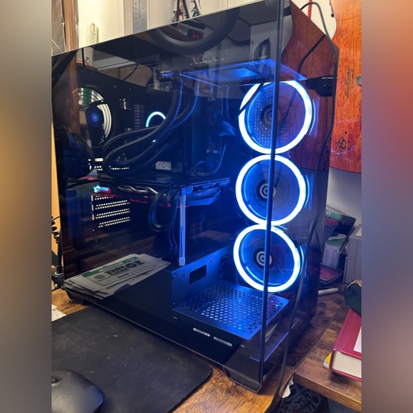 Computer Case 1070 Ryzen 3600 1080P Custom Budget Gaming PC Ryzen